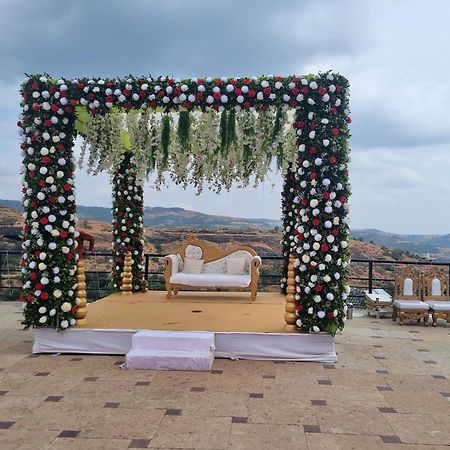 Upper Deck Resort - Stay And Relax At The Highest Peak Lonavala Exterior foto