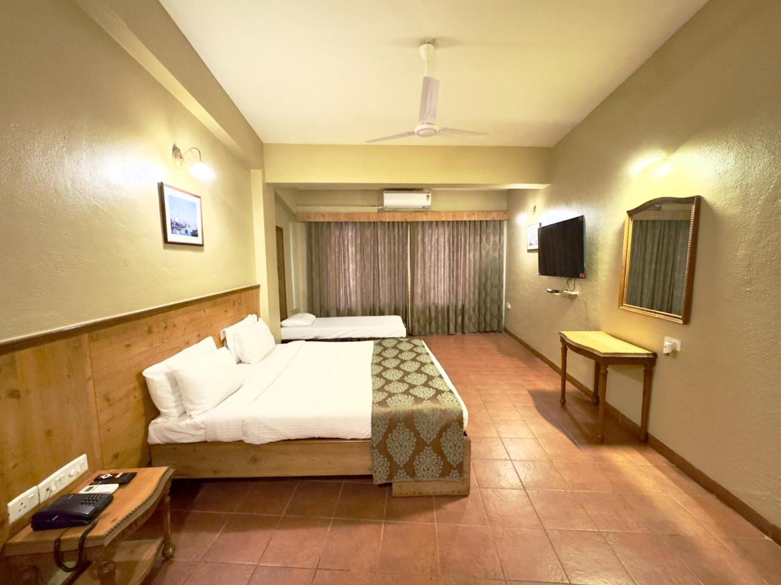 Upper Deck Resort - Stay And Relax At The Highest Peak Lonavala Exterior foto