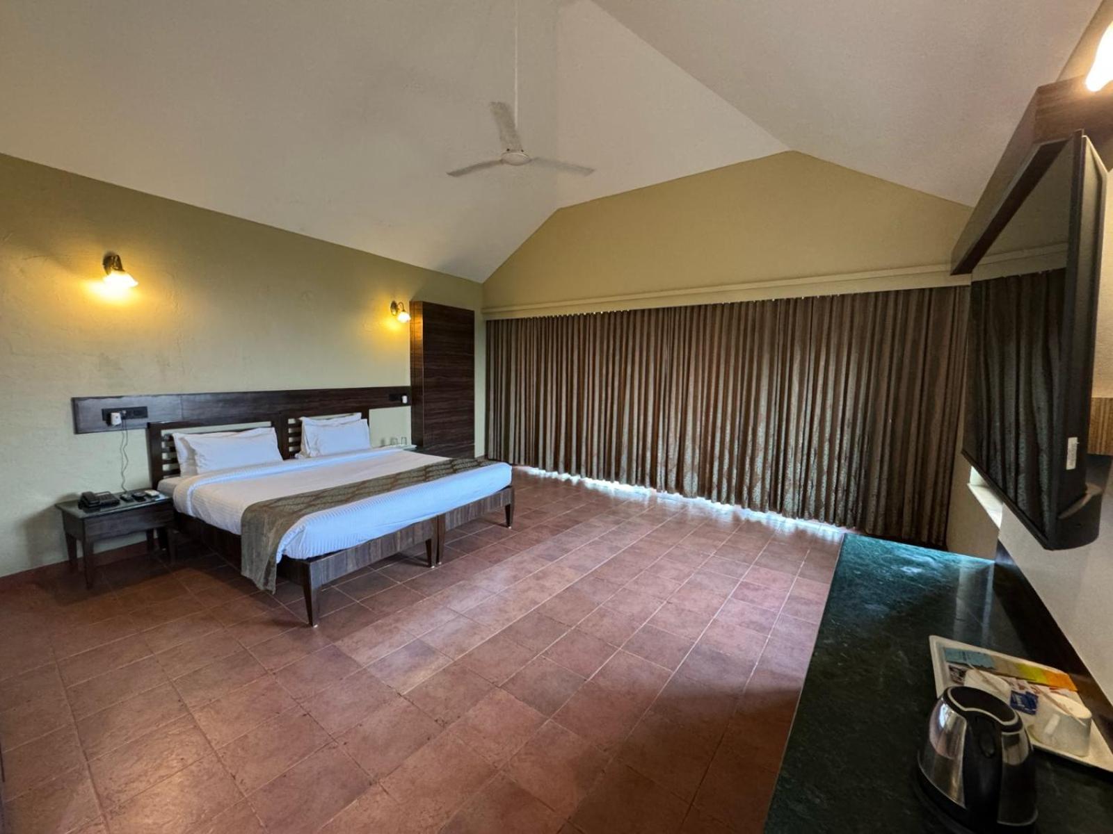 Upper Deck Resort - Stay And Relax At The Highest Peak Lonavala Exterior foto