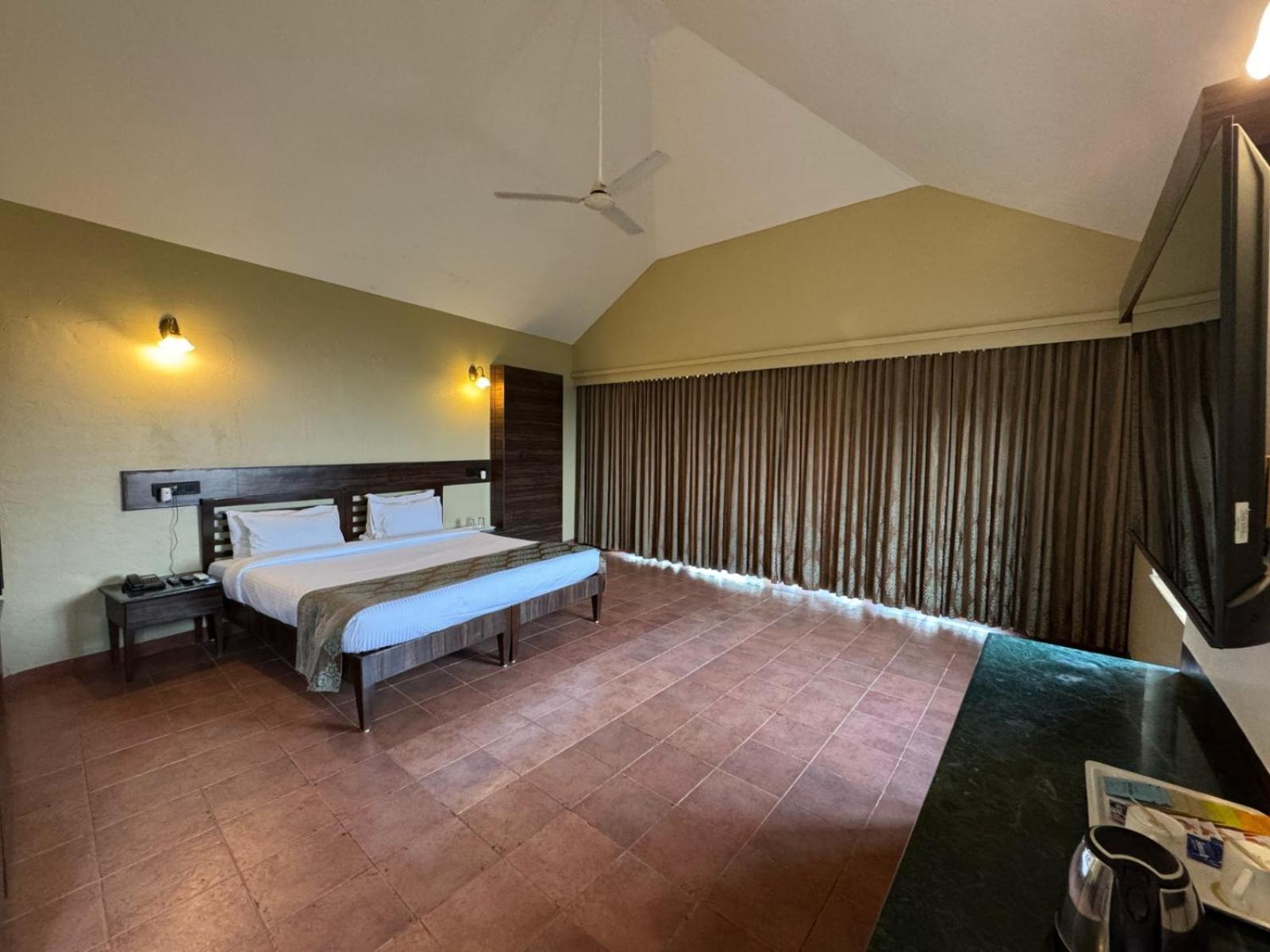 Upper Deck Resort - Stay And Relax At The Highest Peak Lonavala Exterior foto