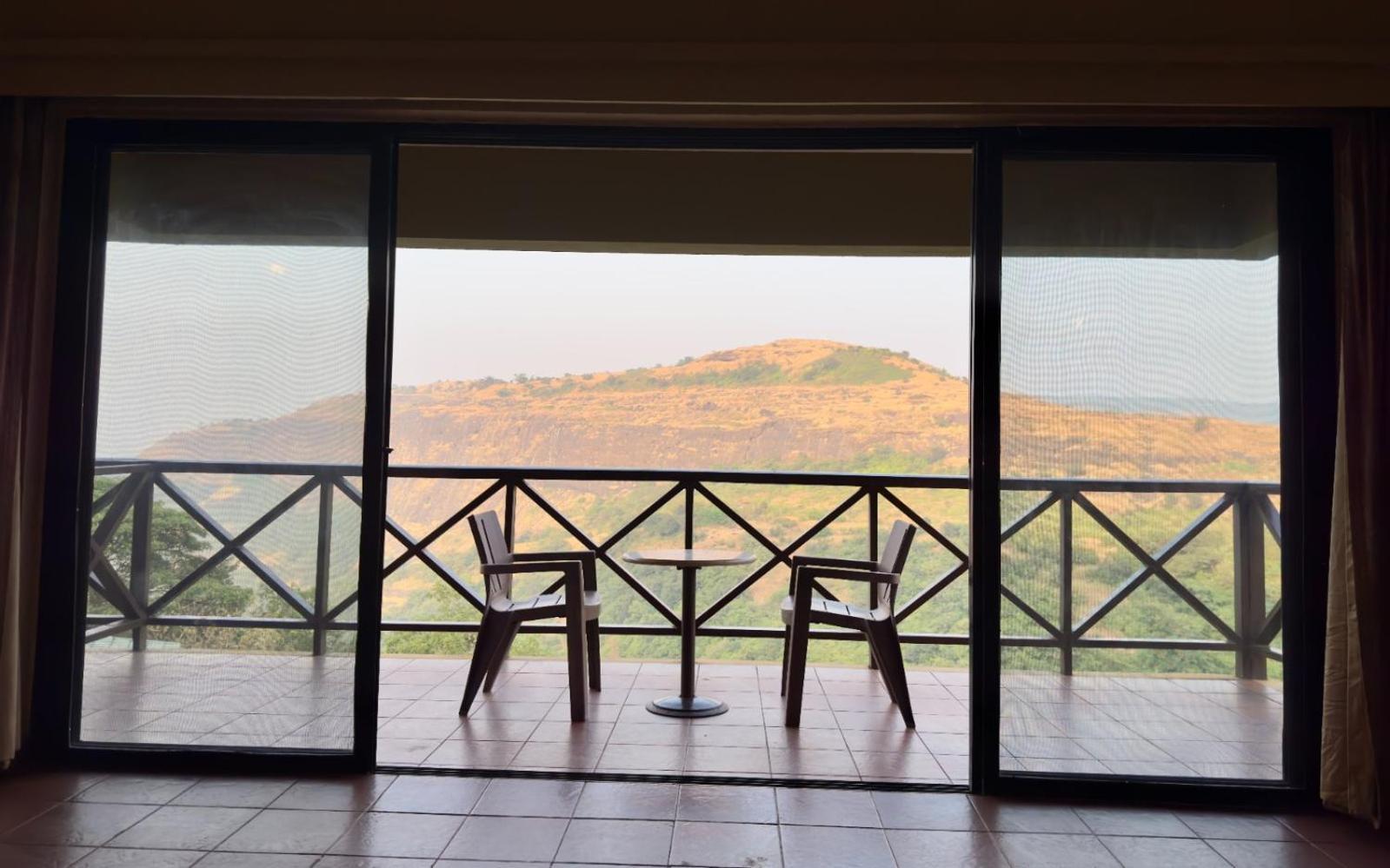 Upper Deck Resort - Stay And Relax At The Highest Peak Lonavala Exterior foto