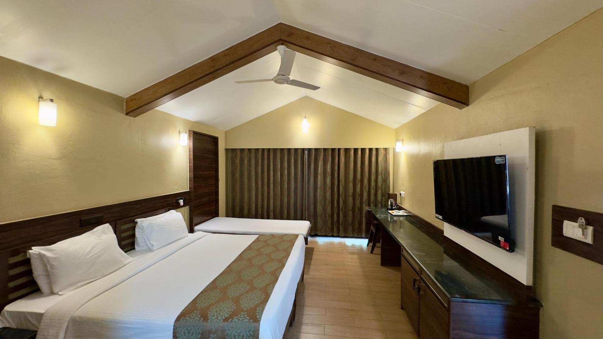 Upper Deck Resort - Stay And Relax At The Highest Peak Lonavala Exterior foto