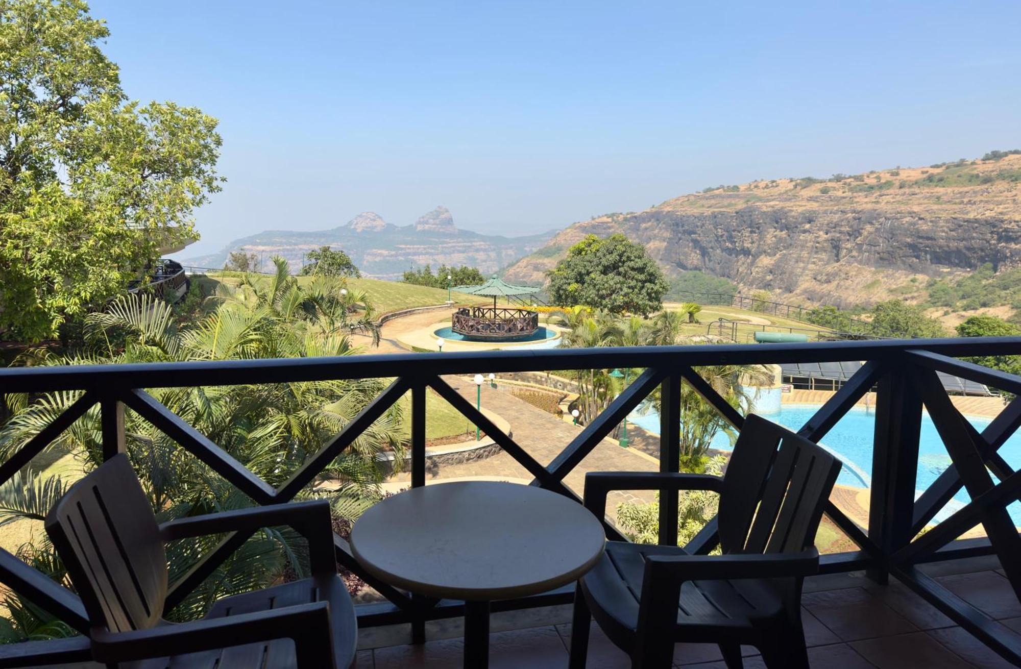 Upper Deck Resort - Stay And Relax At The Highest Peak Lonavala Exterior foto