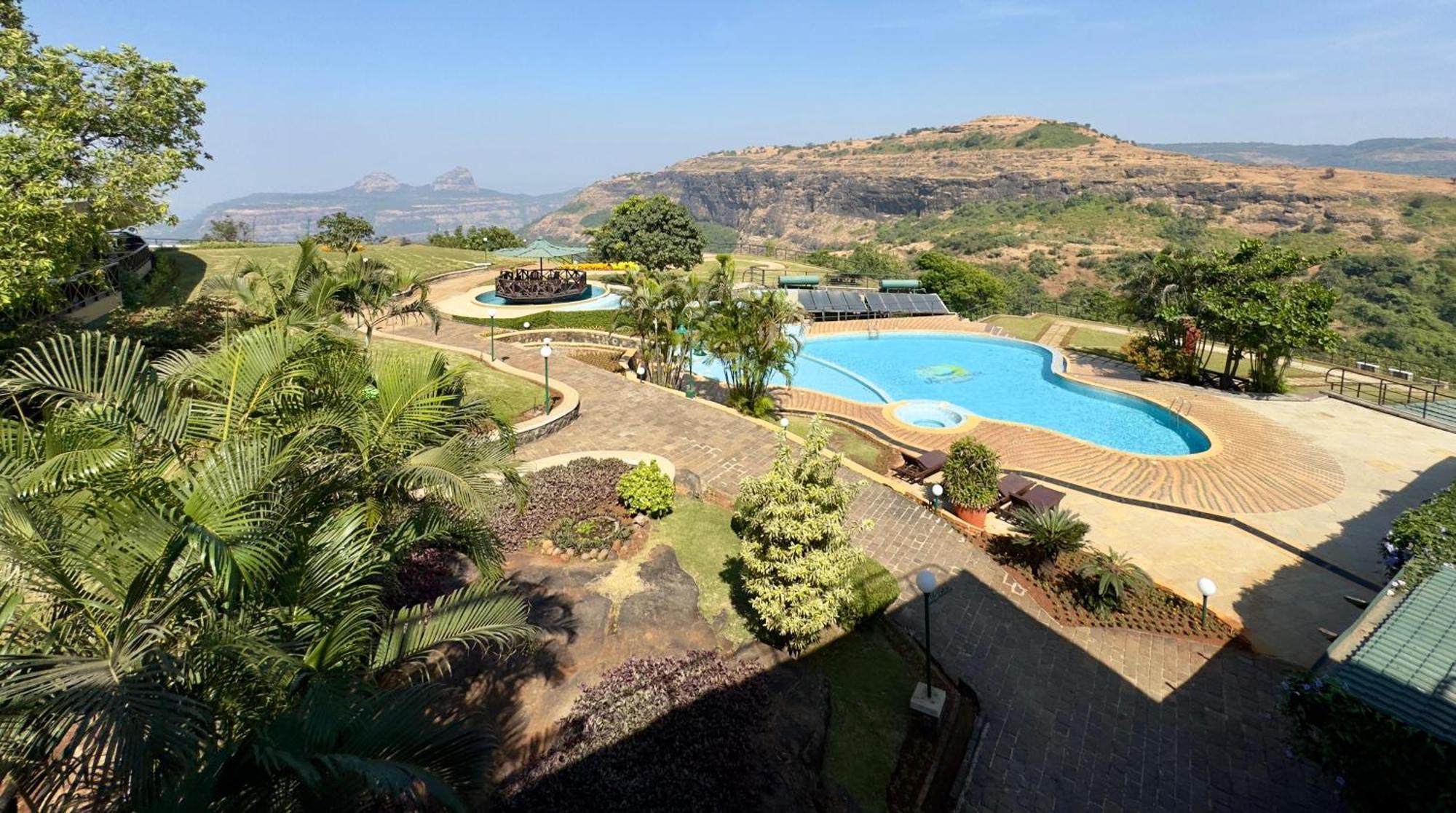 Upper Deck Resort - Stay And Relax At The Highest Peak Lonavala Exterior foto