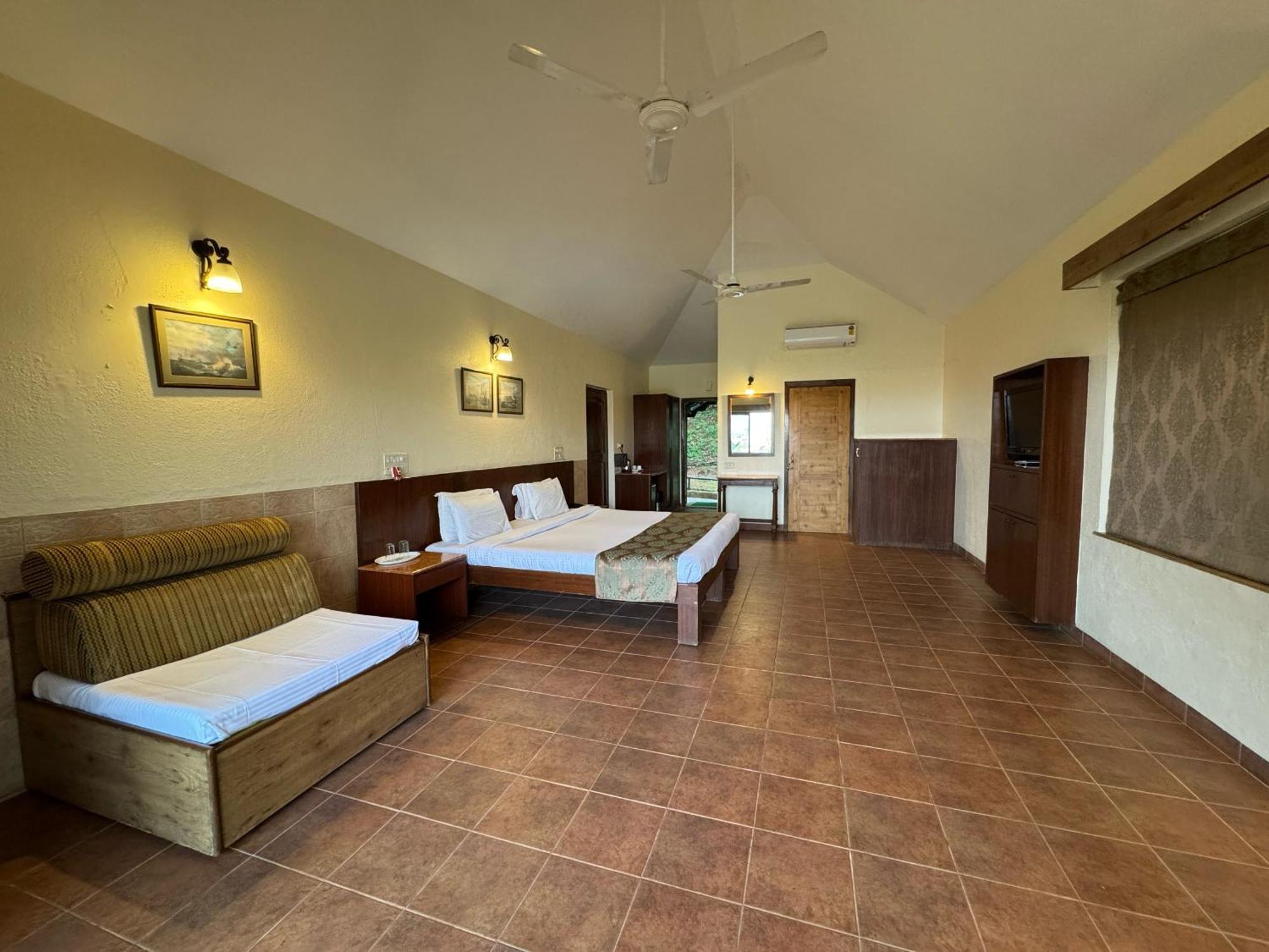 Upper Deck Resort - Stay And Relax At The Highest Peak Lonavala Exterior foto