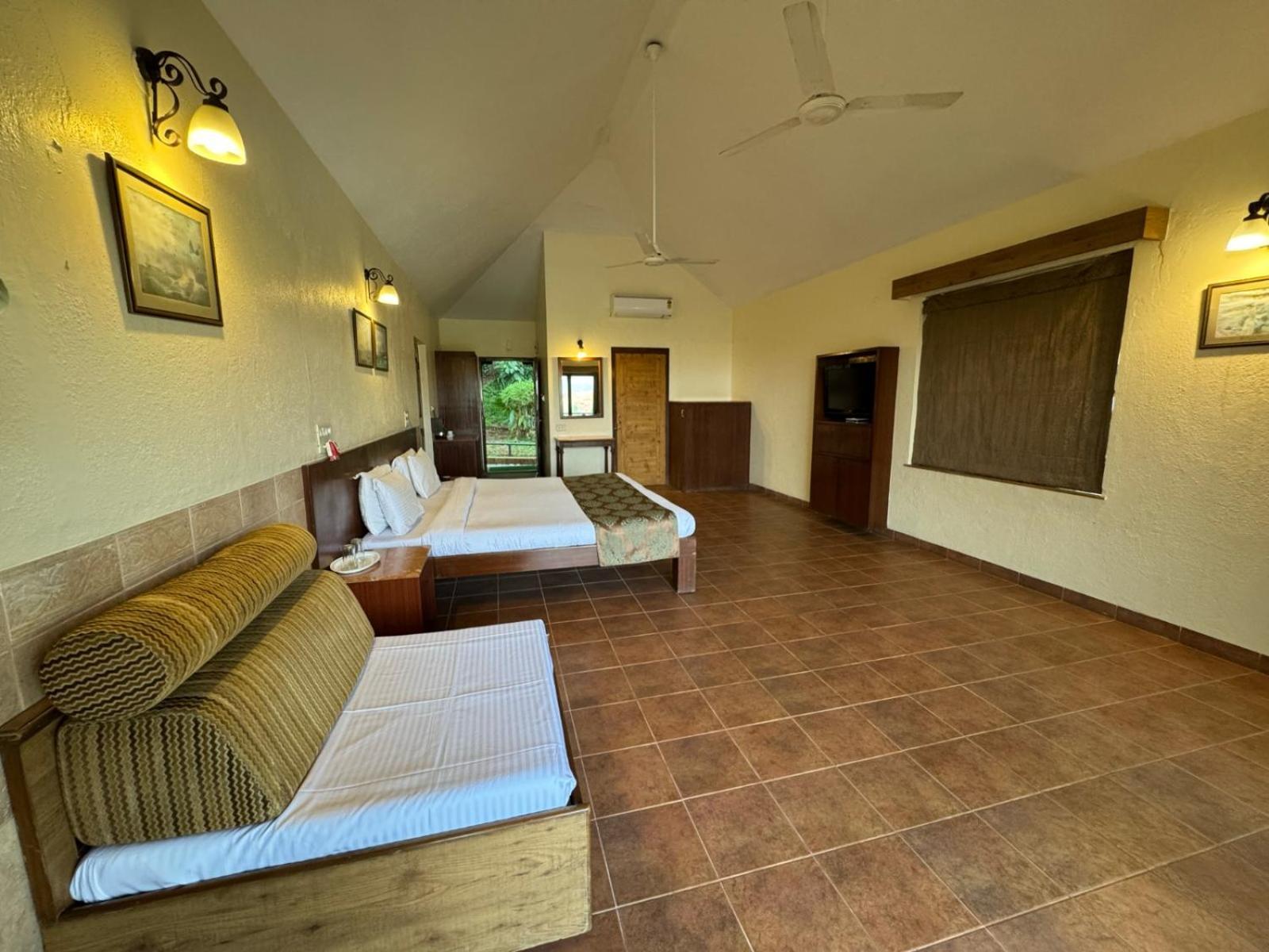 Upper Deck Resort - Stay And Relax At The Highest Peak Lonavala Exterior foto