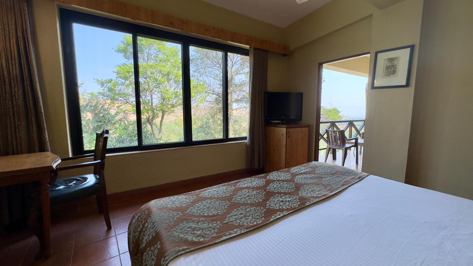Upper Deck Resort - Stay And Relax At The Highest Peak Lonavala Exterior foto