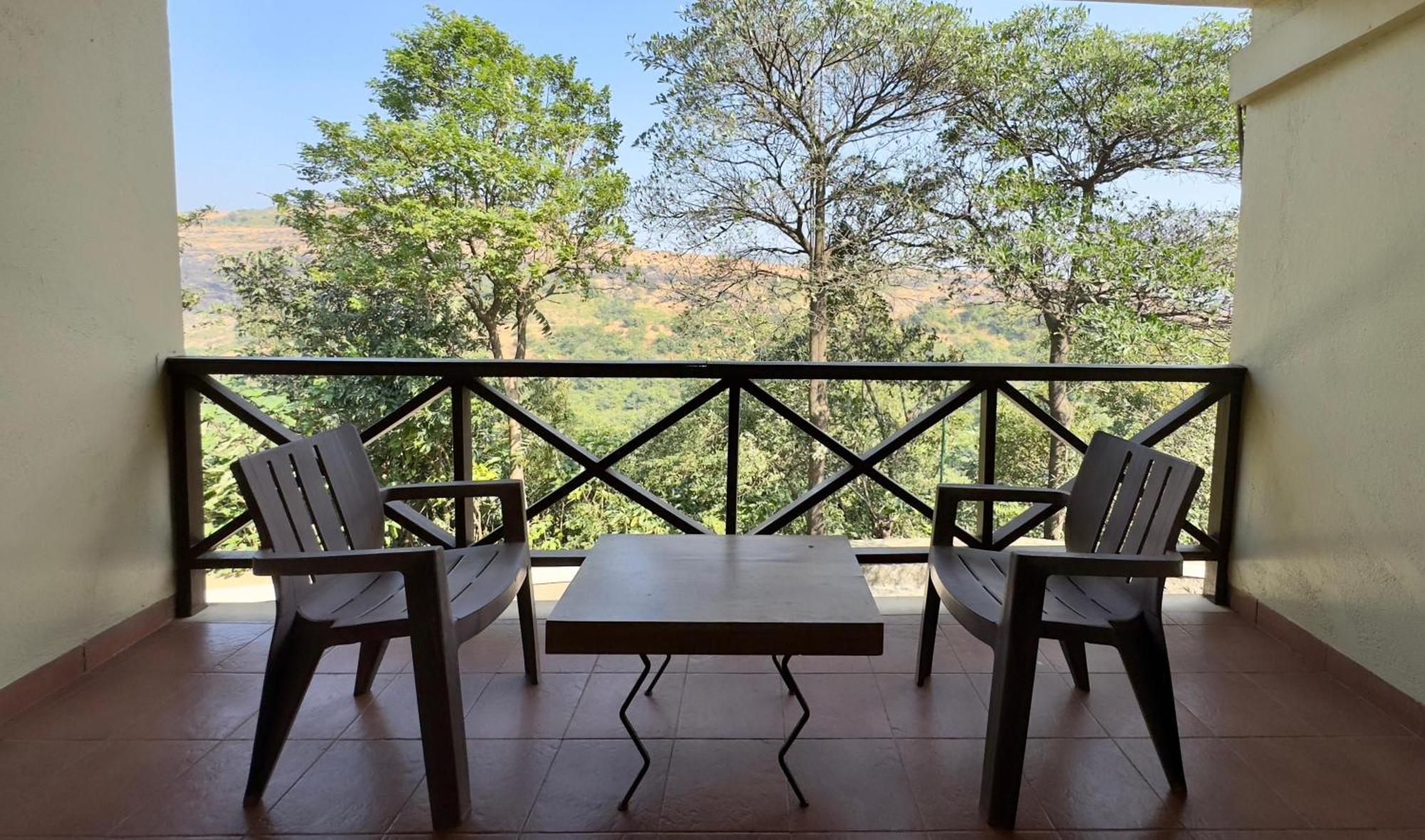 Upper Deck Resort - Stay And Relax At The Highest Peak Lonavala Exterior foto