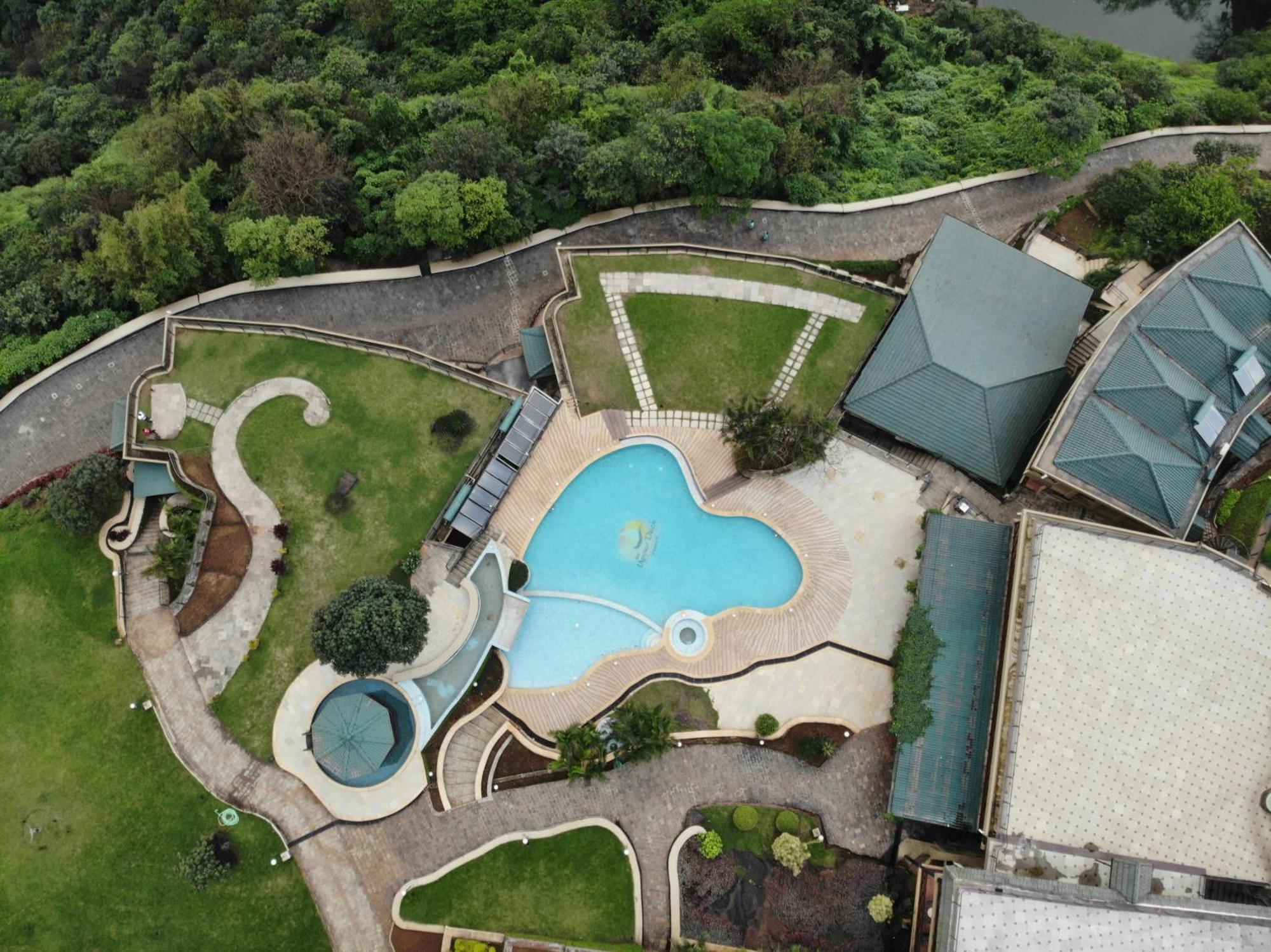 Upper Deck Resort - Stay And Relax At The Highest Peak Lonavala Exterior foto